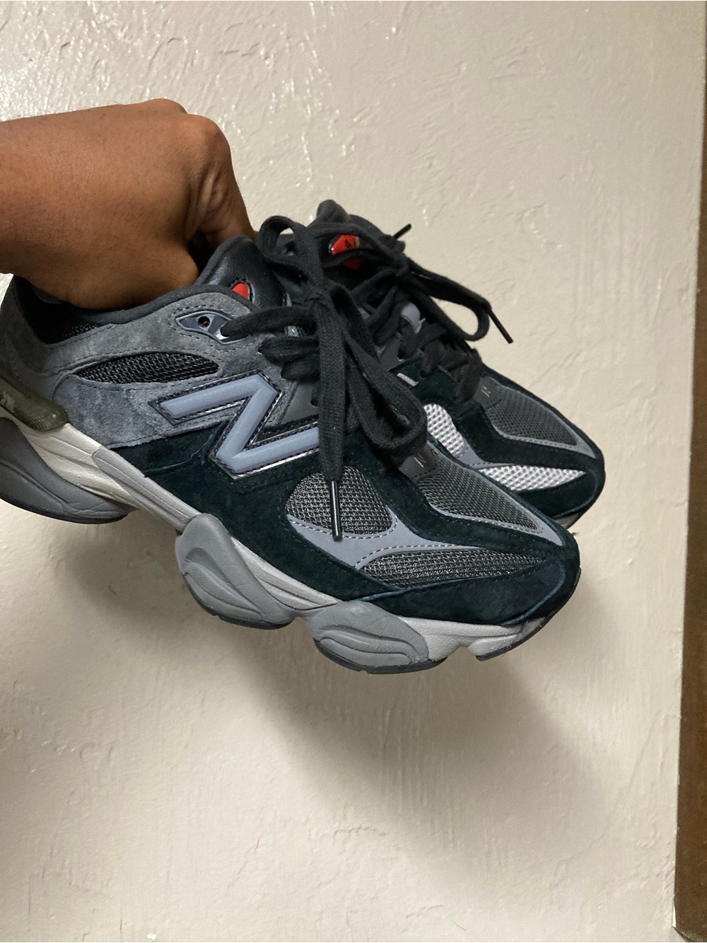 New Balance 9060 size 7.5 womans Black and Gray Retro Runner Sneakers